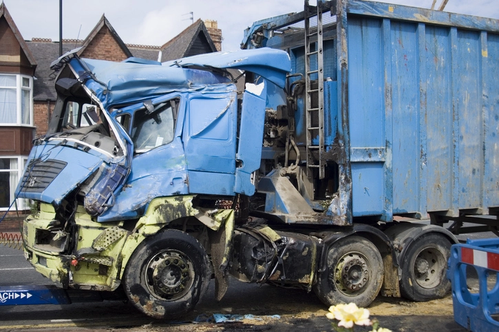 Qué puede causar un accidente de camión
